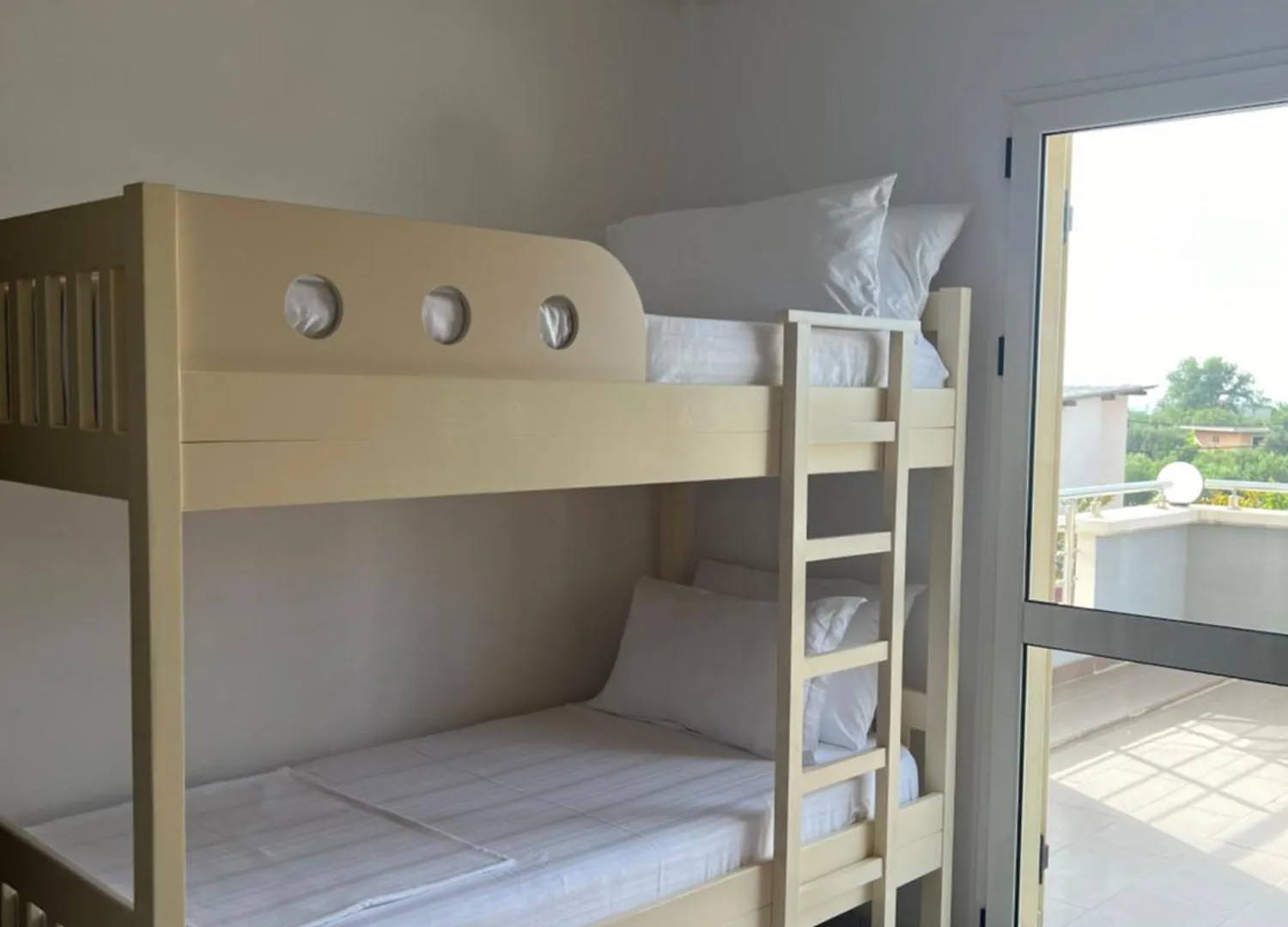 Apartments Rezidenca Sinani Orikum 0*,